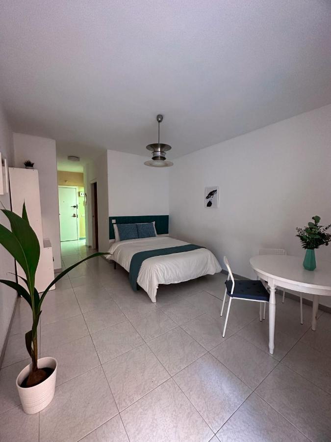 Wonderful Apt With Terrace - 15M Walk Giralda Seville Luaran gambar